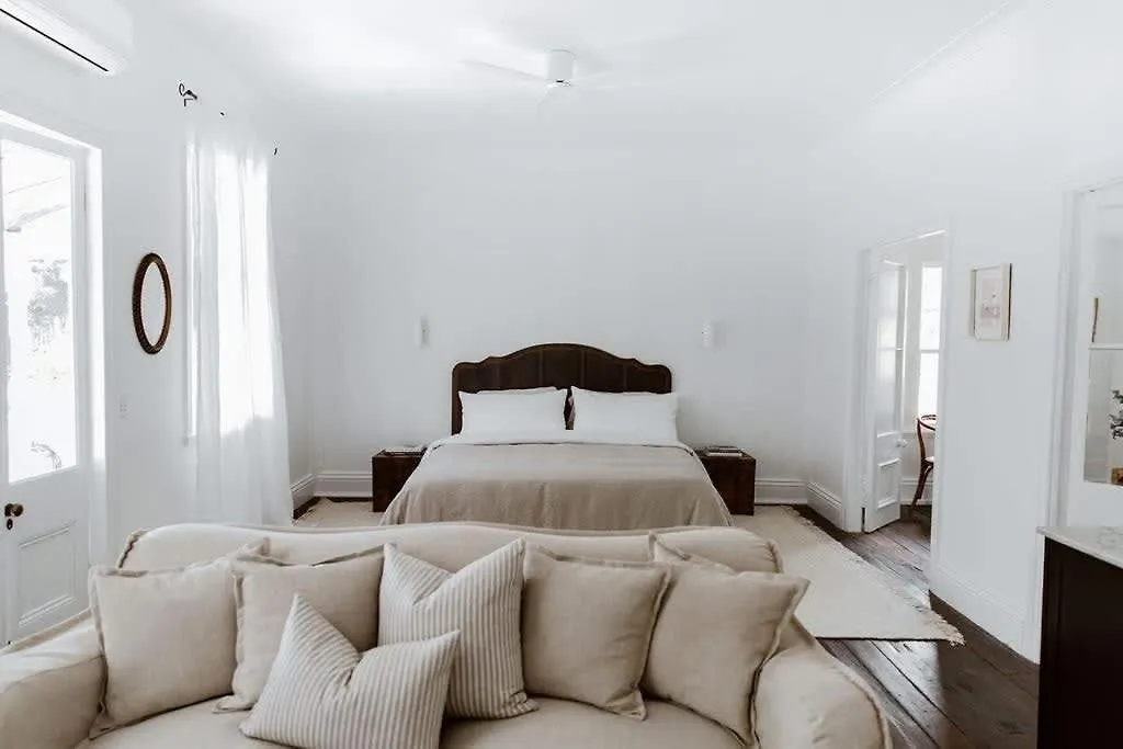 Semesterbostad The Postman'S Cottage - Hinterland Luxury Montville